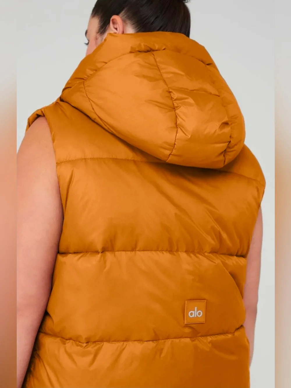 ALO Yoga Puffer Vest in Brown